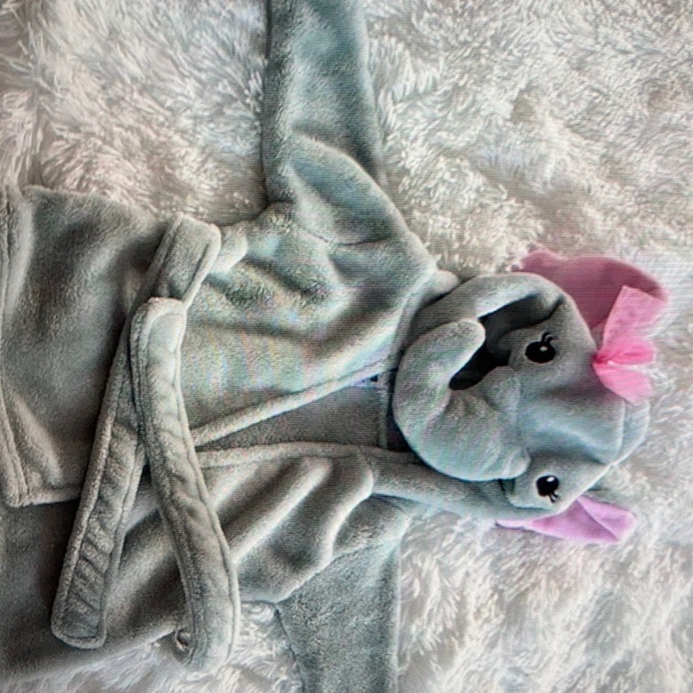 Adorable Elephant Hooded Baby Robe